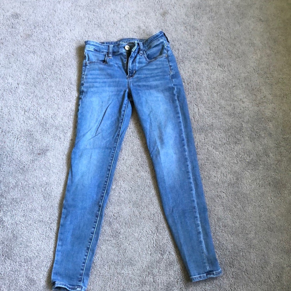 American Eagle Size 4 Regular High Rise!